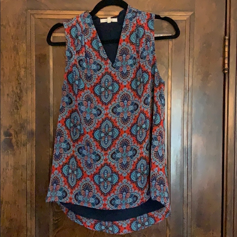 Red/Navy patterned sleeveless blouse